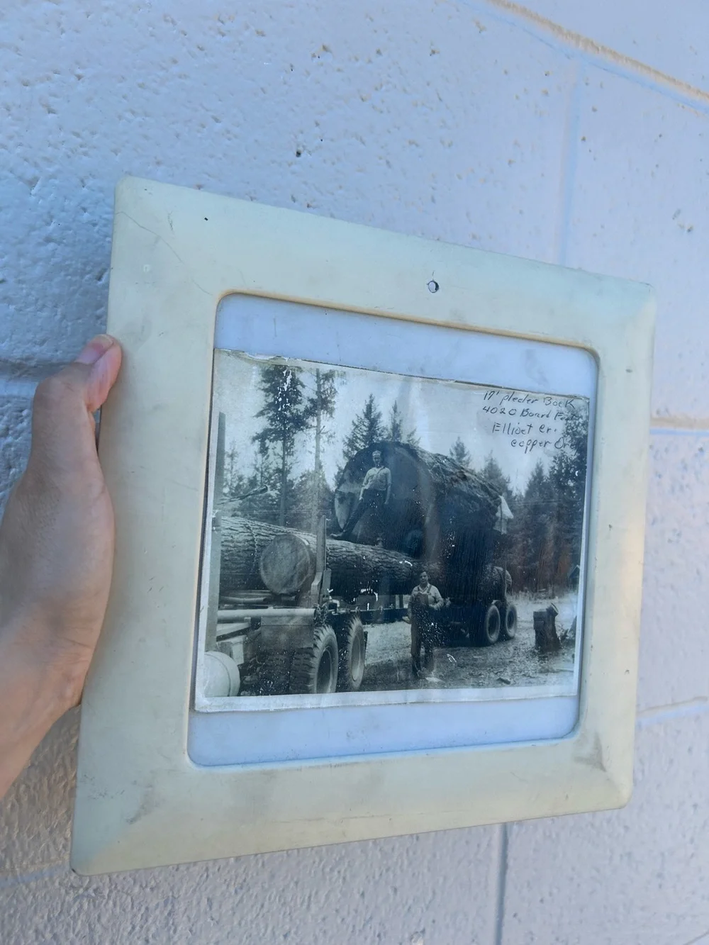 Unique Metal Cream Square Wall Photo Frame - Unbranded Cool